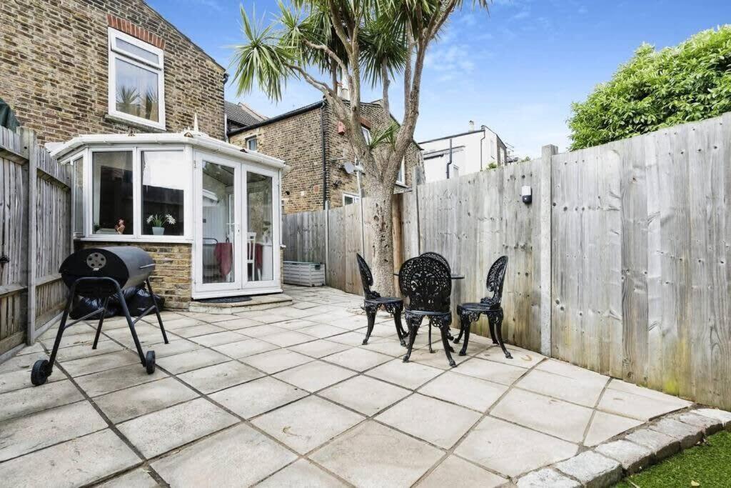 Your Chic 3Br Home Comfort And Style In Londres Exterior foto
